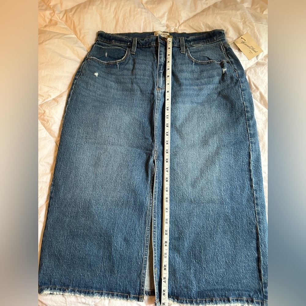 Universal Thread Blue Denim Skirt Medium Wash Casual - Picture 4 of 7